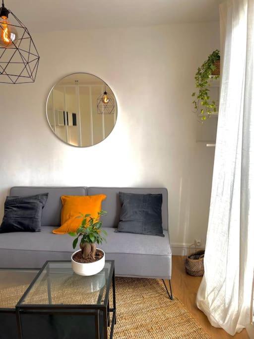 Superbe Studio Avec Parking Gratuit Sur Place Paray-Vieille-Poste Buitenkant foto
